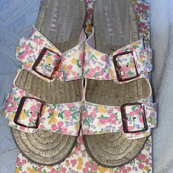 LoveShack Fancy Sandals - Picture 4 of 7